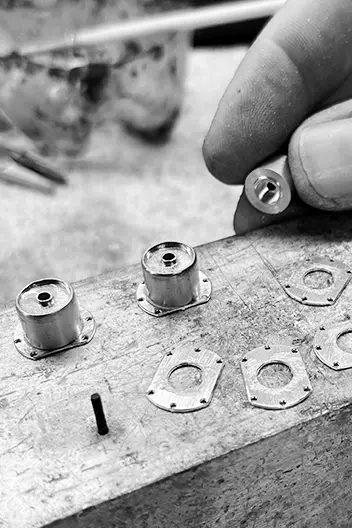 Miniatures de Prestige 1/8e par Laurent Pierson - plan rapproché pièces détachées